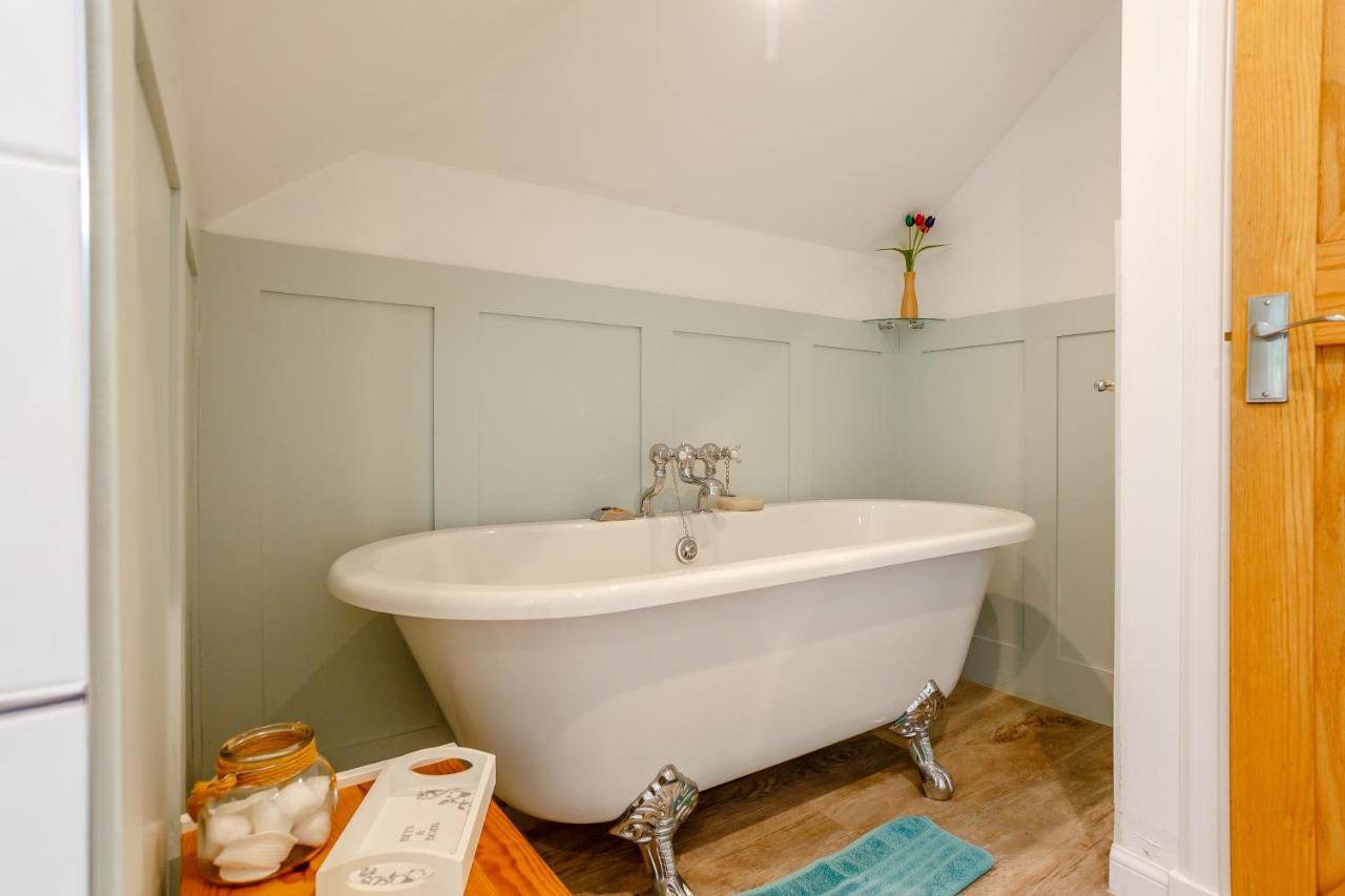 Bed & Breakfast Urquhart Bay *